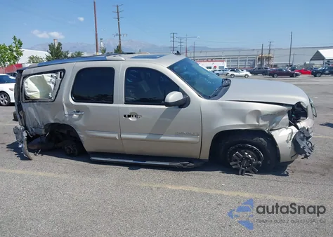 2007 GMC Yukon Denali z USA, uszkodzony, nr VIN 1GKFK63887J239264